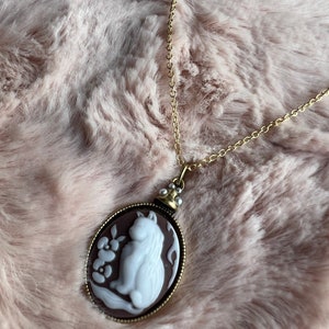 Cat Cameo Gold Necklace image 4
