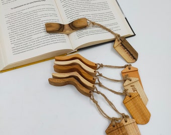Reading holde Christmas gift Ecological holder Personalized bookmark Thumb Wooden Holder Wooden bookmark Book accessory Thumb Book Holde