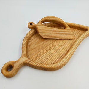 Safe knife Kids /Natural Knife for Toddlers/Christmas present/Wooden Knife and Cutting Board/Montessori Wooden Toddler Knife/chopper/Knife