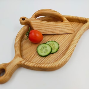 Safe knife Kids /Natural Knife for Toddlers/Christmas present/Wooden Knife and Cutting Board/Montessori Wooden Toddler Knife/chopper/Knife
