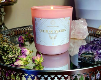 Queen Of Swords Pink Tarot Candle | Large 30cl | Perfect Gifts for Tarot Readers & Enthusiasts | Libra Aquarius Gemini | Clarity