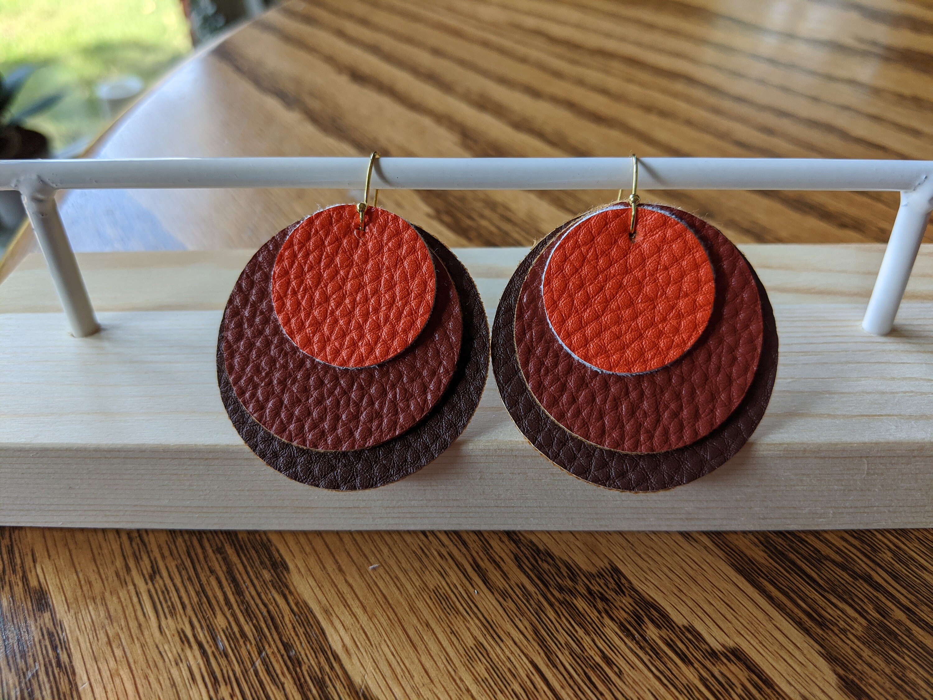 Boucles d'oreilles en cuir Faux faites à la main | Etsy