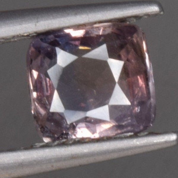 Saphir violet 1.22 carat