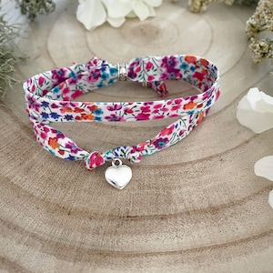 Pulsera de tela con doble vuelta y dijes de Liberty of London Elige tus dijes: estrellas, corazones, iniciales, trébol de cuatro hojas de la buena suerte