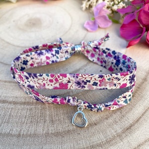 Pulsera de tela con doble vuelta y dijes de Liberty of London Elige tus dijes: estrellas, corazones, iniciales, trébol de cuatro hojas de la buena suerte