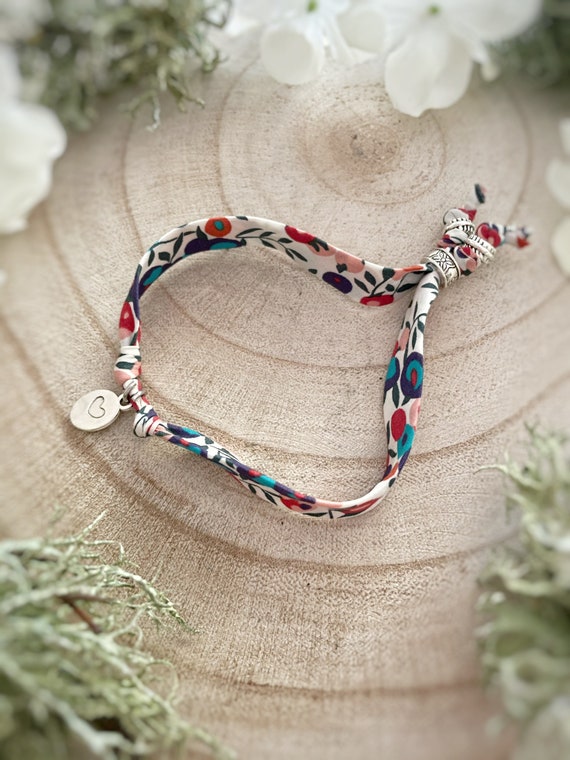 Pulsera con dijes de tela Liberty of London, elige tus dijes: estrellas,  corazones, iniciales, trébol de buena suerte -  México