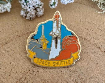 ヴィンテージNASAピン。スペースシャトルピン。コレクターズアイテムの