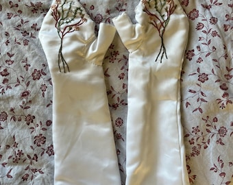 18th Century Hand-Embroidered Hand Mitts Size XS-S