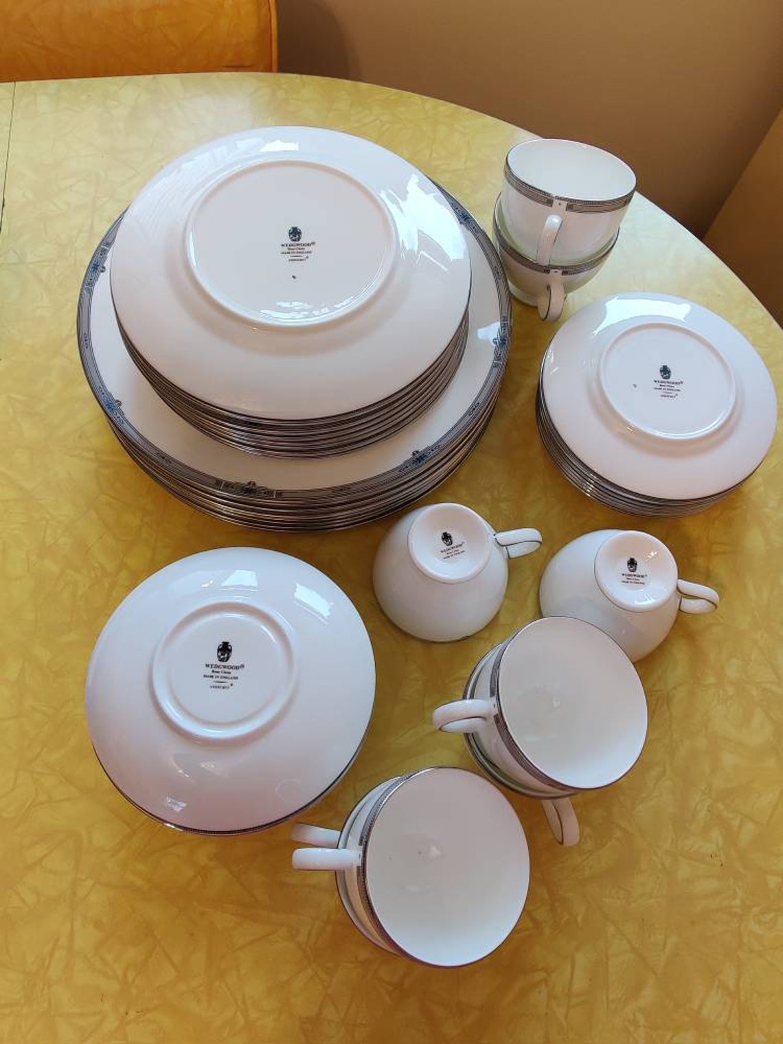 Wedgewood Bone China Amherst Pattern Platinum Trim Etsy