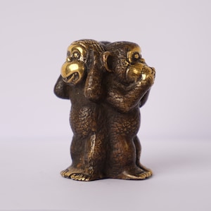 bronze 3 funny&#39;s monkey character