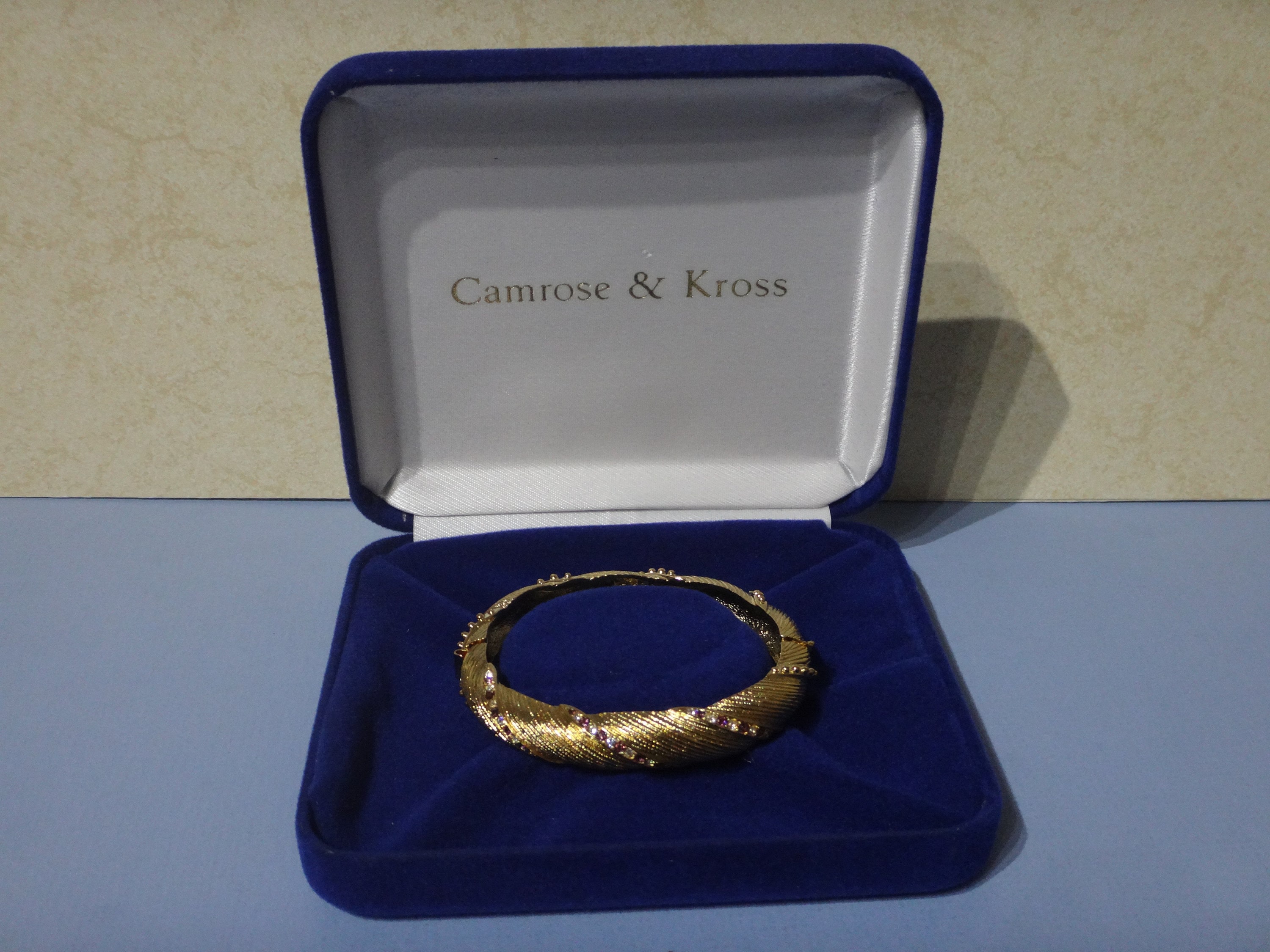 Jbk/camrose and Kross Vintage 1990's NIOB Gold With Pink and