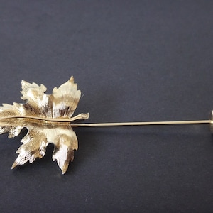 D&#39;Orlan Vintage goldfarbener Ahornblatt Pin gemarkt.