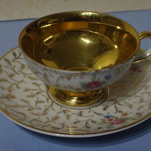 Porzellantasse Vohenstrauss Johann Seltmann Vintage Goldfarbene Porzellantasse mit Untertasse aus Bavaria, Deutschland c. um 1940