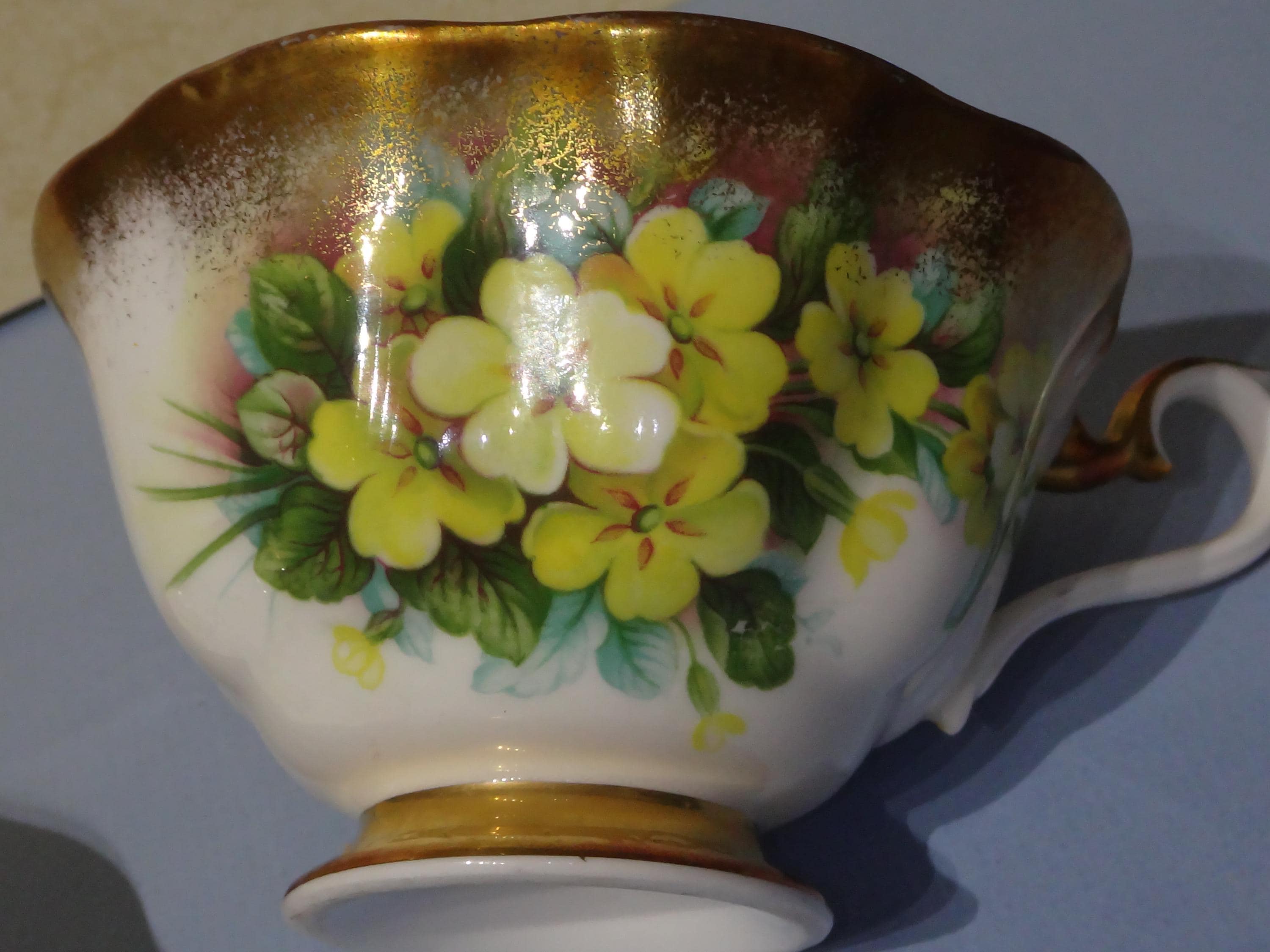 ロイヤルアルバート トレジャーチェストシリーズ イエローフラワー