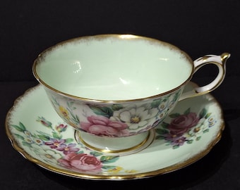 Paragon Bone China Double Warrant Pale Green Floral Teacup and Saucer, Circa 1939-1949.