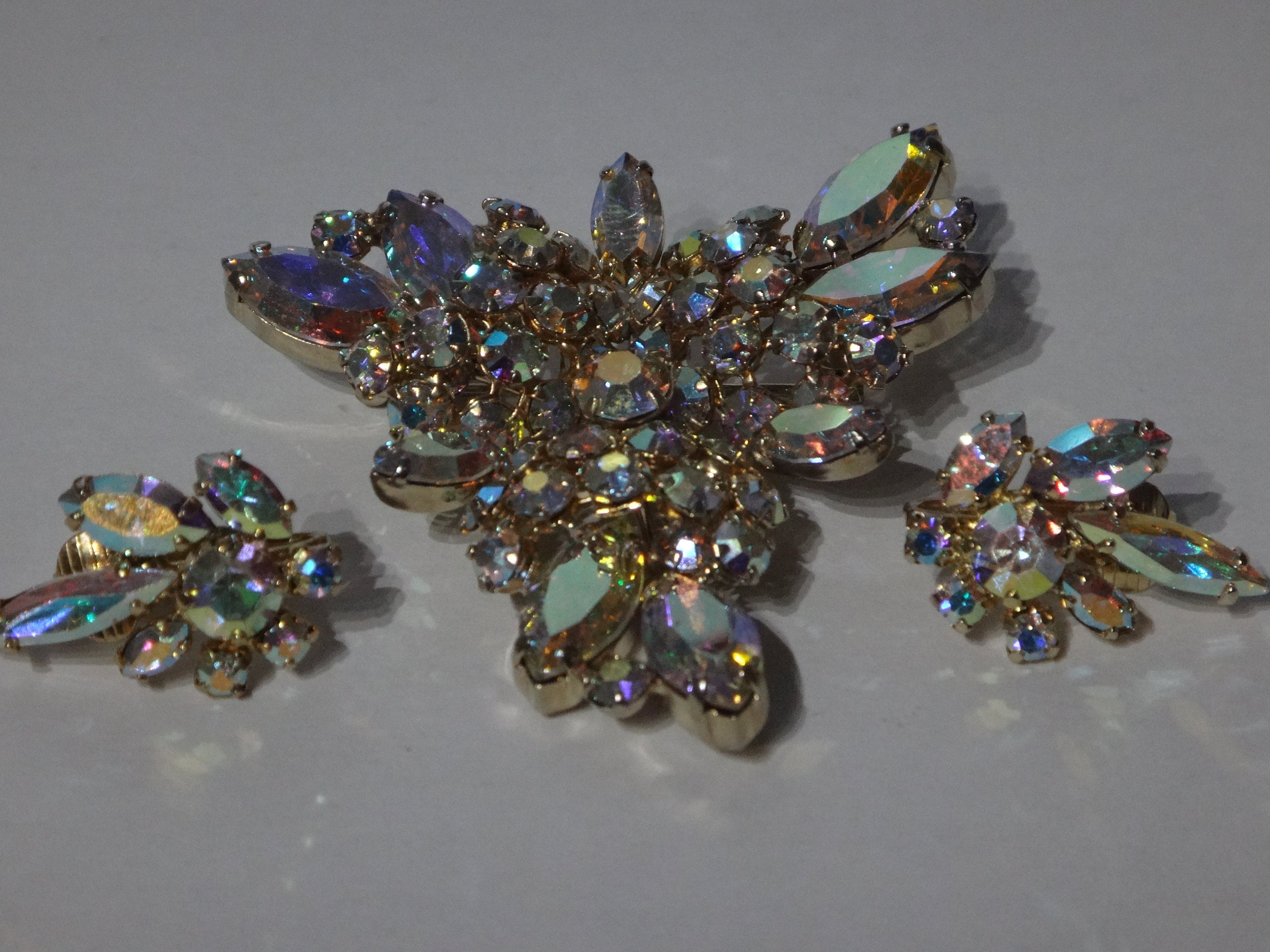 Vintage Sherman Aurora Borealis Brooch Set