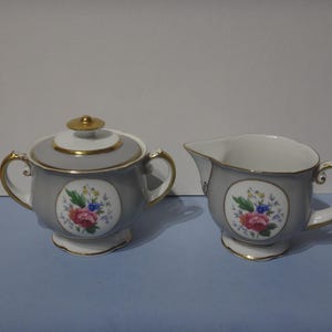 Vintage Royal Bayreuth Germany Sugar Bowl and Creamer set.