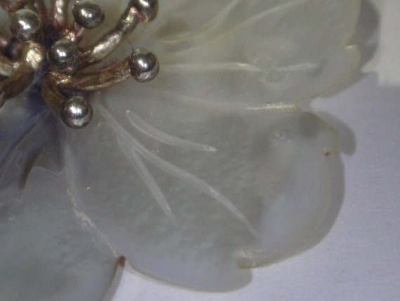 Beautiful Mother of Pearl Shell carved Flower pen… - image 3