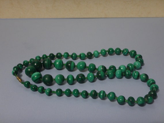 Malachite Gemstone Necklace. - image 3