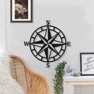 Kompass hölzerne Wandkunst, geometrisches Reisezeichen-Wanddekor, hölzerner nautischer Kompass-Logo-Wandbehang, Nord-Süd-Ost-West