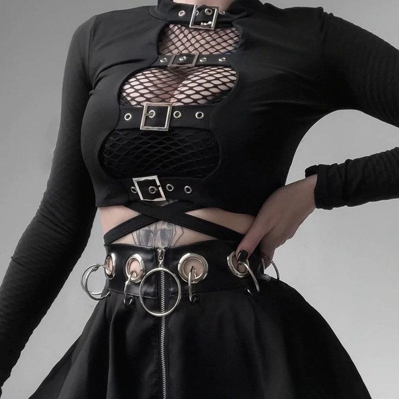 Women's Hollow Out Buckle Decorated, Sexy Black Bodycon Crop Top / Streetwear / Gothicwear / Ravewear / Punkwear / Harajuku / Autumnwear / 