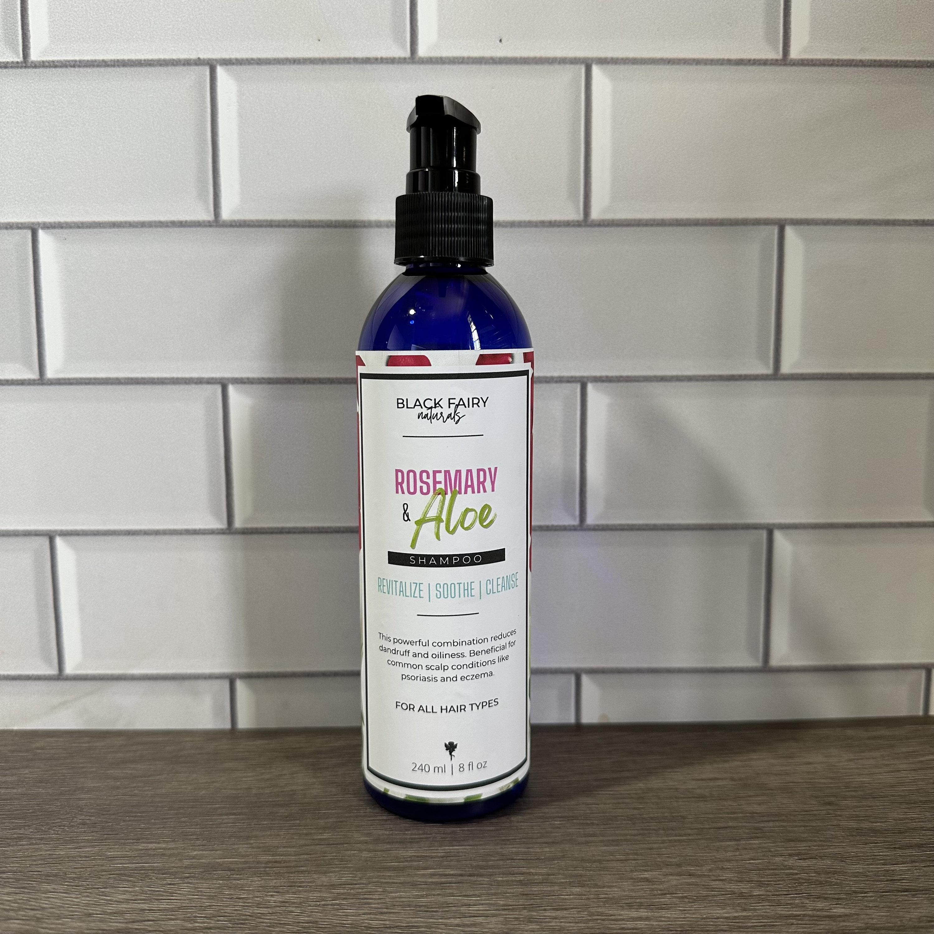 Shampoing au romarin et à l'aloès