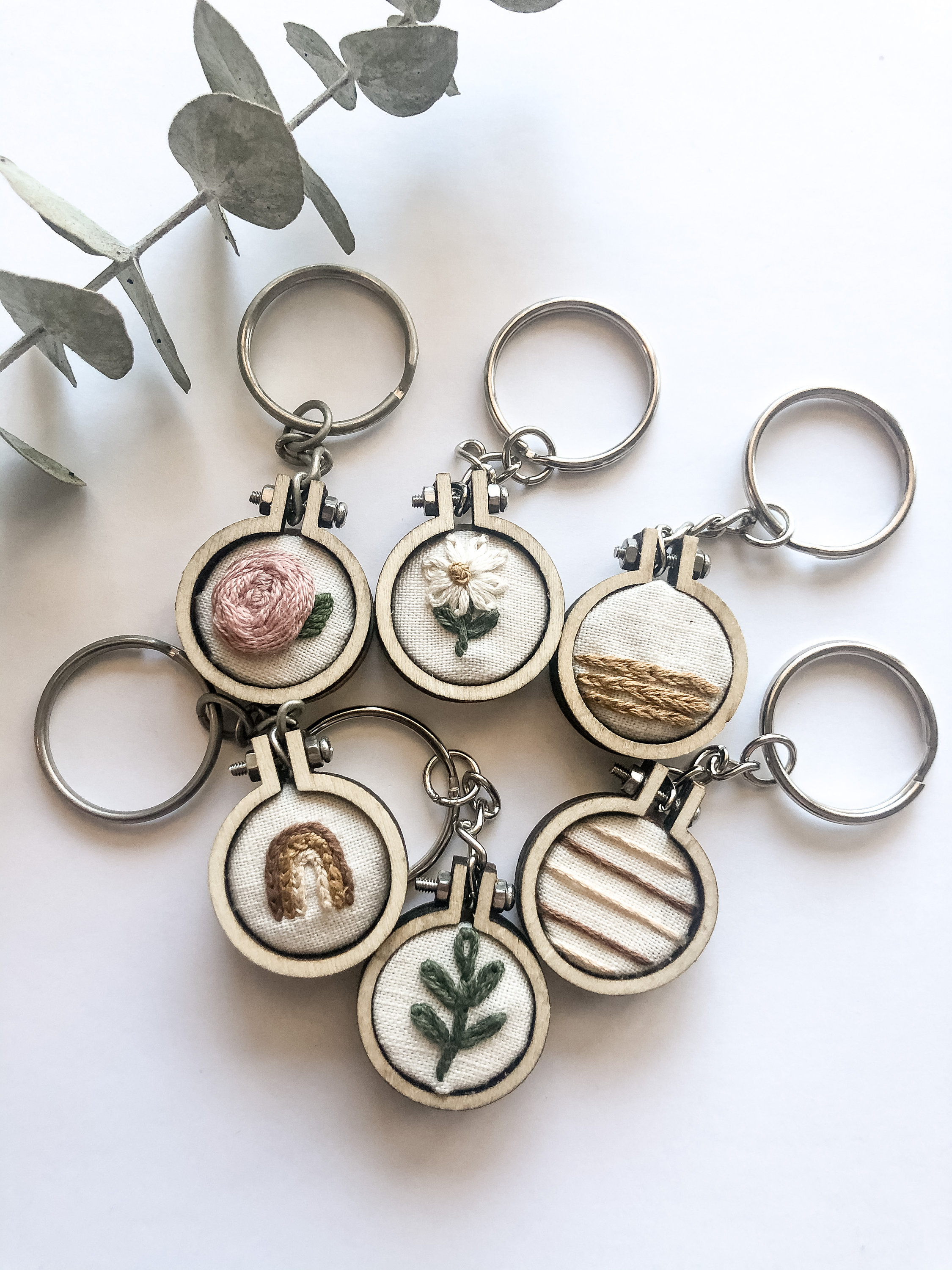 Keychain embroidery hoop art hand embroidered keychain 1  etsy