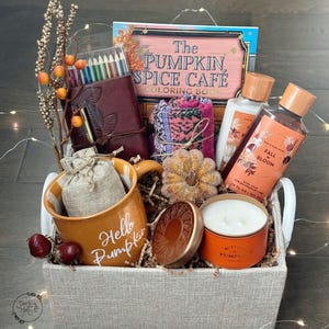 Hello Pumpkin Fall Gift Box, Cozy Hygge Basket, Birthday Care Package, Art Kit, Pumpkin Candle, Spa Set, Journal, Socks, Relax, Autumn Vibes