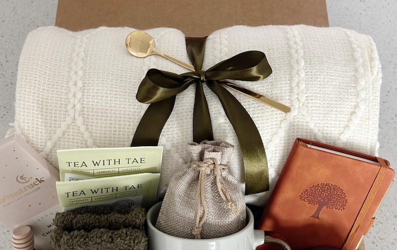 Caja de regalo de condolencias, paquete de abrazos, pensando en ti, regalo de duelo, caja de regalo hygge con manta, consuelo, regalo de ánimo imagen 8
