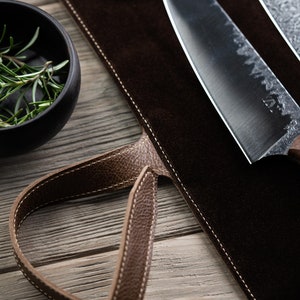 MAGNETIC Leather Knife Roll For 4 Knives Personalized Gift Fits all tool sizes Premium Quality Robust Present for Chefs image 3