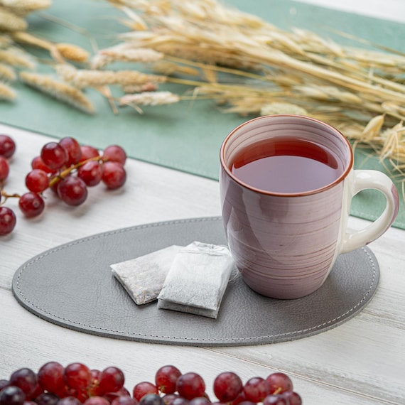 Doppelter Kaffee Untersetzer • Leder • Wasserfest • Wasserabweisend • Für die Bar und das Essen • Wohndekor • Kaffee, Tee und Wasserkocher mit Untersetzer
