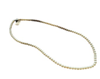Vintage 1950s Faux Pearl Necklace – Classic Cream Pearls – Mid Century Jewelry