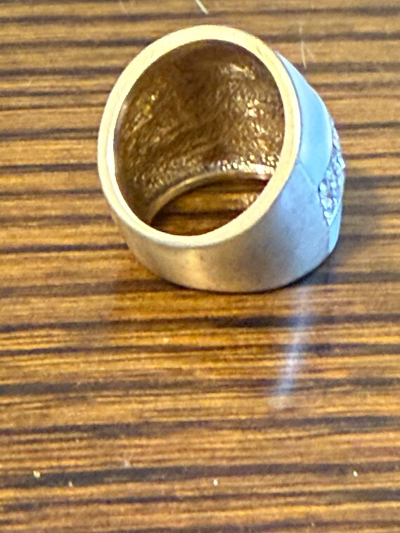 Bold White Enamel Statement Ring with Rhinestone … - image 5