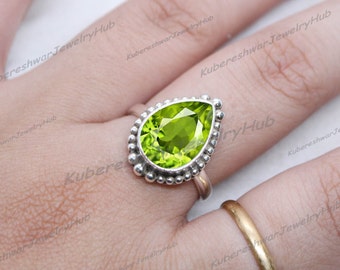 Engagement Peridot Ring, Green Peridot Ring, Delicate August Birthstone Ring, Gift For her, Peridot Ring, 925 Sterling Silver, Everyday Ring