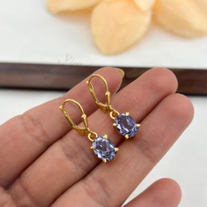 Pendientes de alejandrita hechos a mano con cierre de palanca: oro vermeil de 18k, plata de ley.