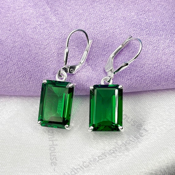 Angara Emerald-cut Aquamarine Solitaire Leverback Earrings In Metallic - Foto 3