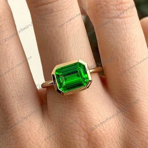 Vintage Tsavorite Garnet Ring, Women Gemstone Ring, May Birthstone, Tsavorite Ring, 7x9mm Octagon Ring, 925 Sterling Silver Gift for her Mom