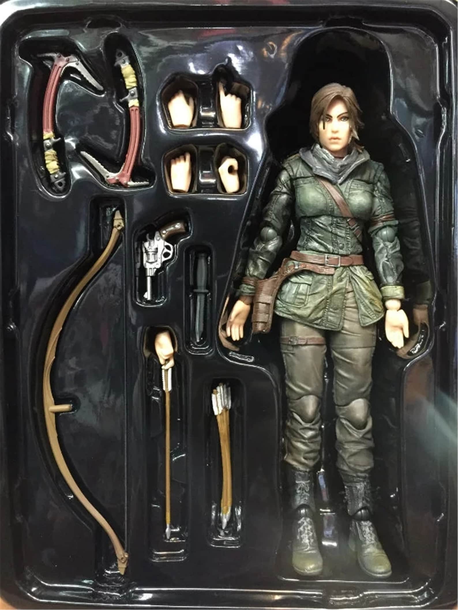 tomb raider figurine