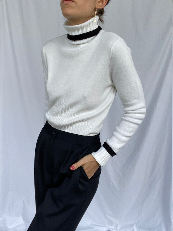 90s vintage white turtleneck
