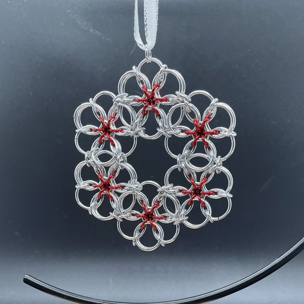 Chainmail tutorial – Borealis Wreath Christmas Ornament/pendant (chain mail kits sold separately)