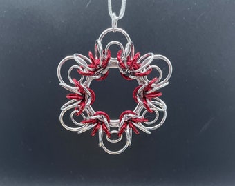 Chainmail tutorial – Victory Christmas Ornament/pendant (chain mail kits/material packs sold separately)