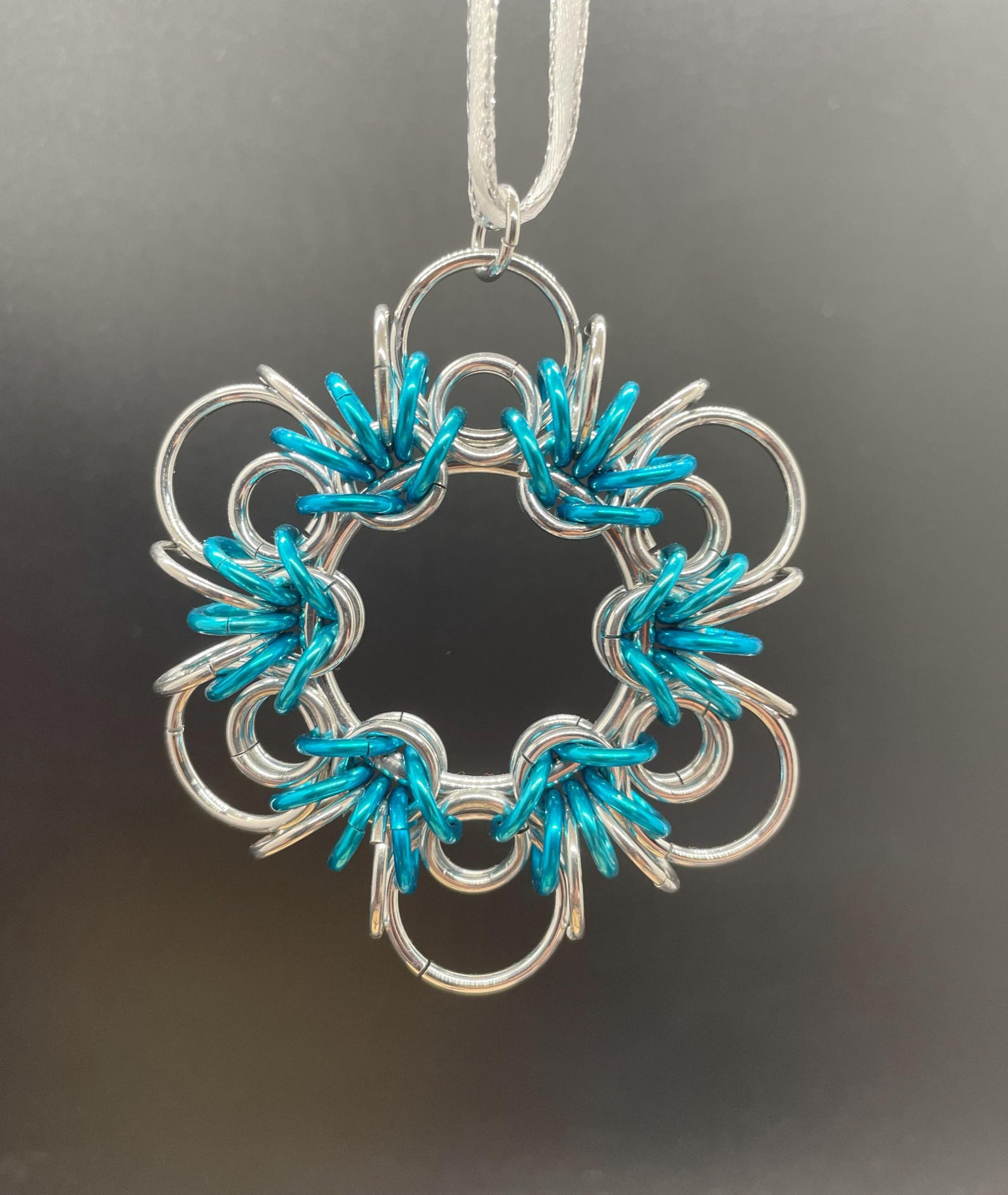 Chainmail Tutorial – Victory Christmas Ornament (chain Mail Kits ...
