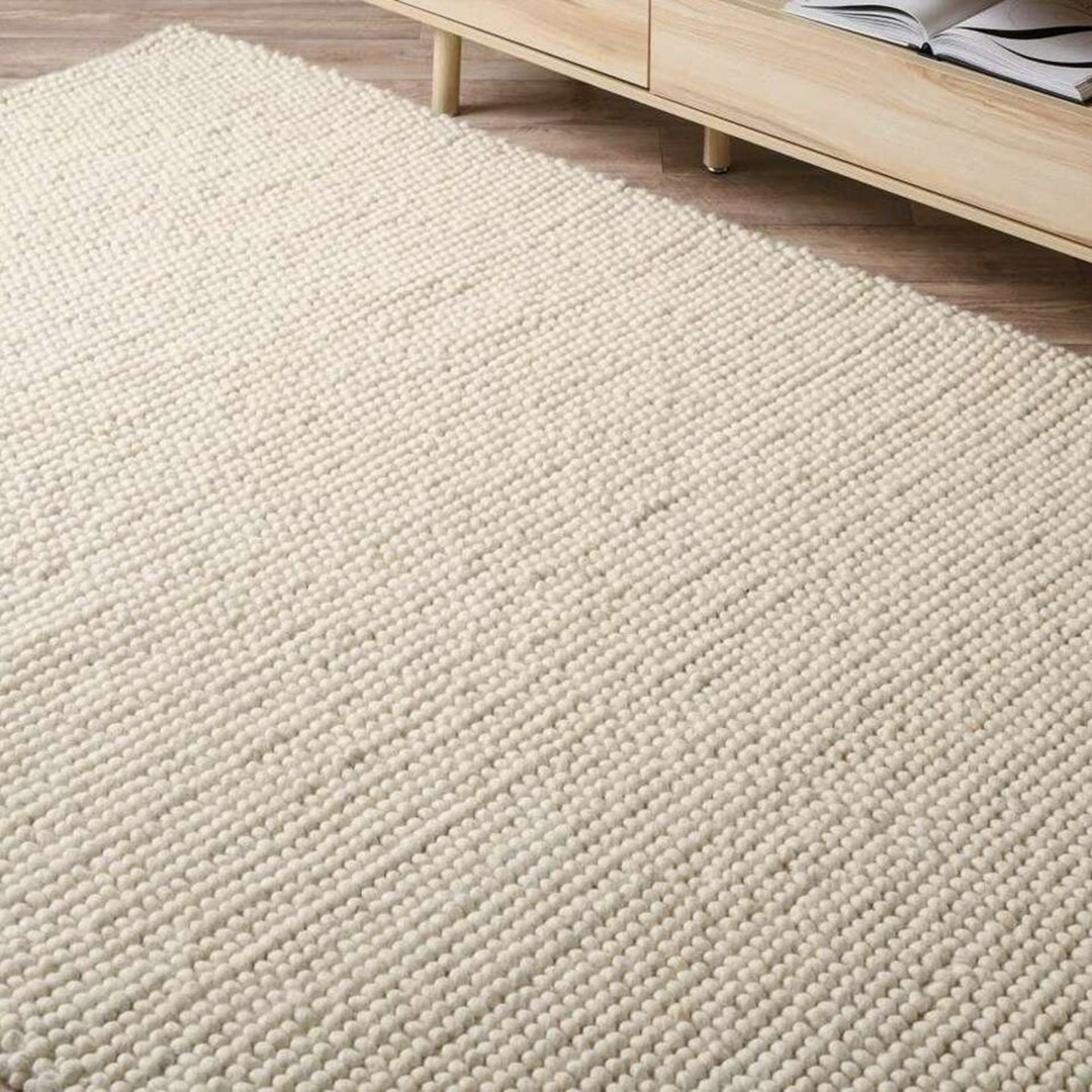 Handknitted Chunky Wool Indoor Area Rug off White/ivory Flat Woven Rug