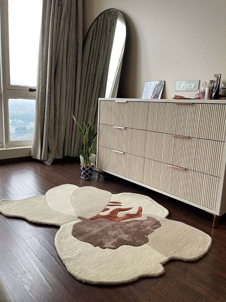 Irregular Shape Rug | Hand Tufted | 8x10, 8x11, 9x10, 9x12 | Wool, Viscose | White Color | Rug For Living Room