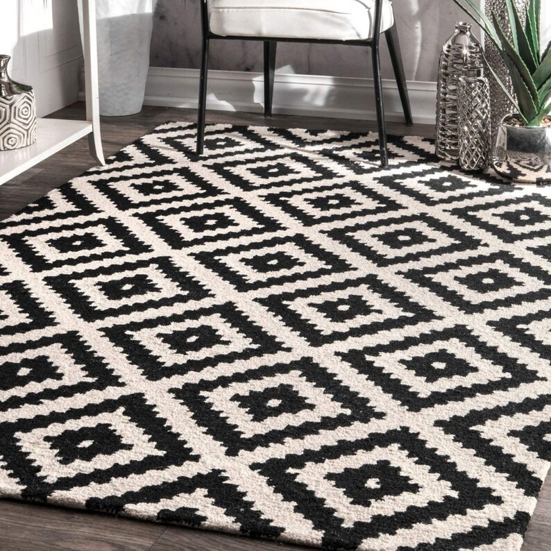 Hand Tufted, Rug Scandinavian, Black and Cream, Tuffed, 5x7, 5x8, 6x8