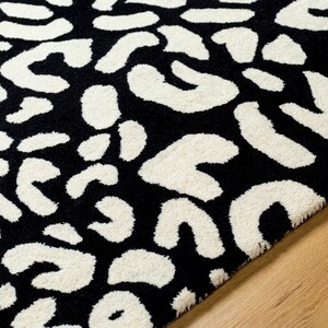 Hand Tufted Black and White Color Animal Print Rug 6x8, 6x9, 7x10, 8x10 Zebra Rug Living, Bed, Dinning Room Rug Wool Carpet image 3