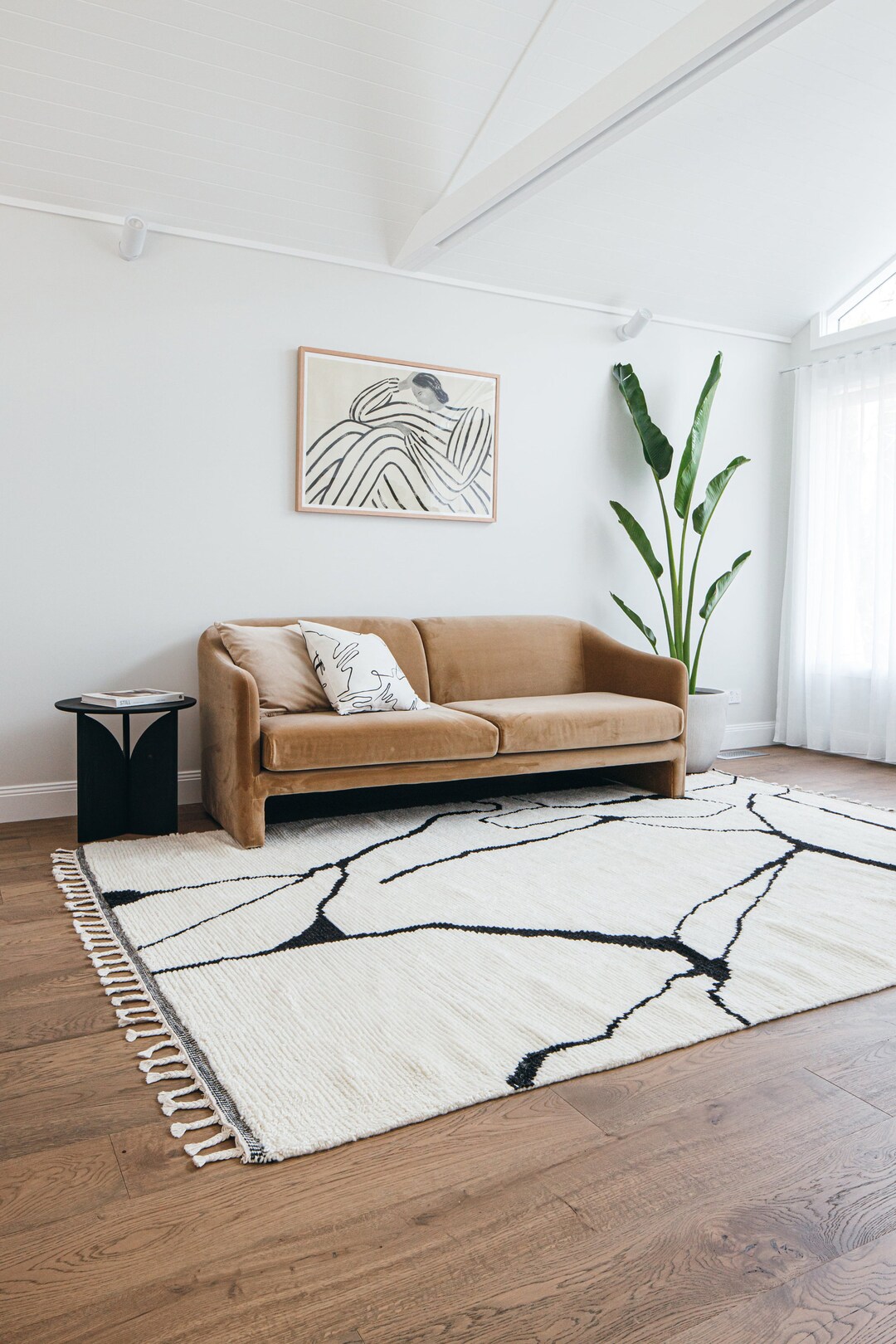 Cream Knotted Rugs Lakshmi Hand Knotted 6x9, 6x10, 7x10, 8x10 Wool