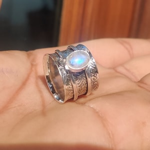 Anillo de piedra lunar, anillo giratorio, plata de ley 925, anillo de piedra personalizado, anillo de meditación, anillo llamativo, joyería de piedra lunar, regalo para ella