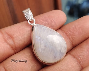 Colgante de piedra lunar, hermoso colgante, colgante de gema, colgante de diseño, regalo perfecto, regalo de aniversario, joya única.