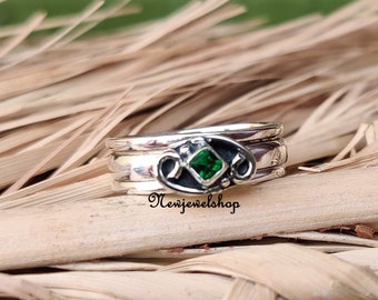 Emerald Ring, Spinner Ring,925 Silver Ring, Emerald Jewelry, Anxiety Ring, Fidget Ring, Promise Ring, Meditation Ring, Women Ring, Gift Ring